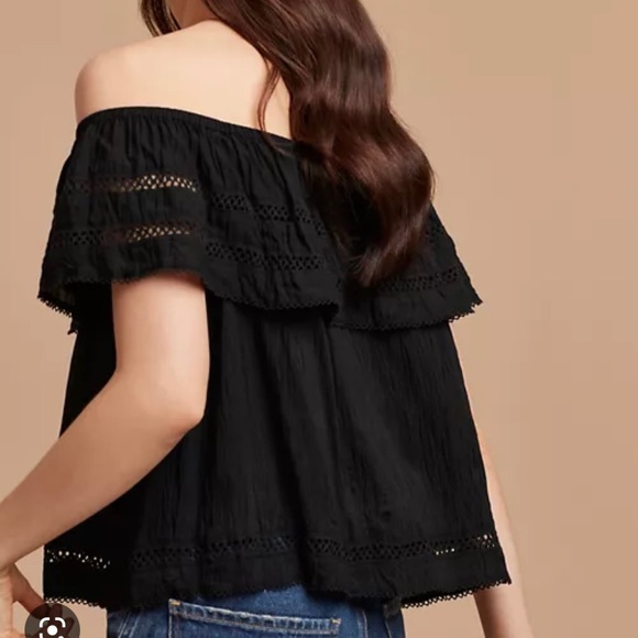 Aritzia Wilfred Hollande Off the Shoulder Blouse - Picture 2 of 8